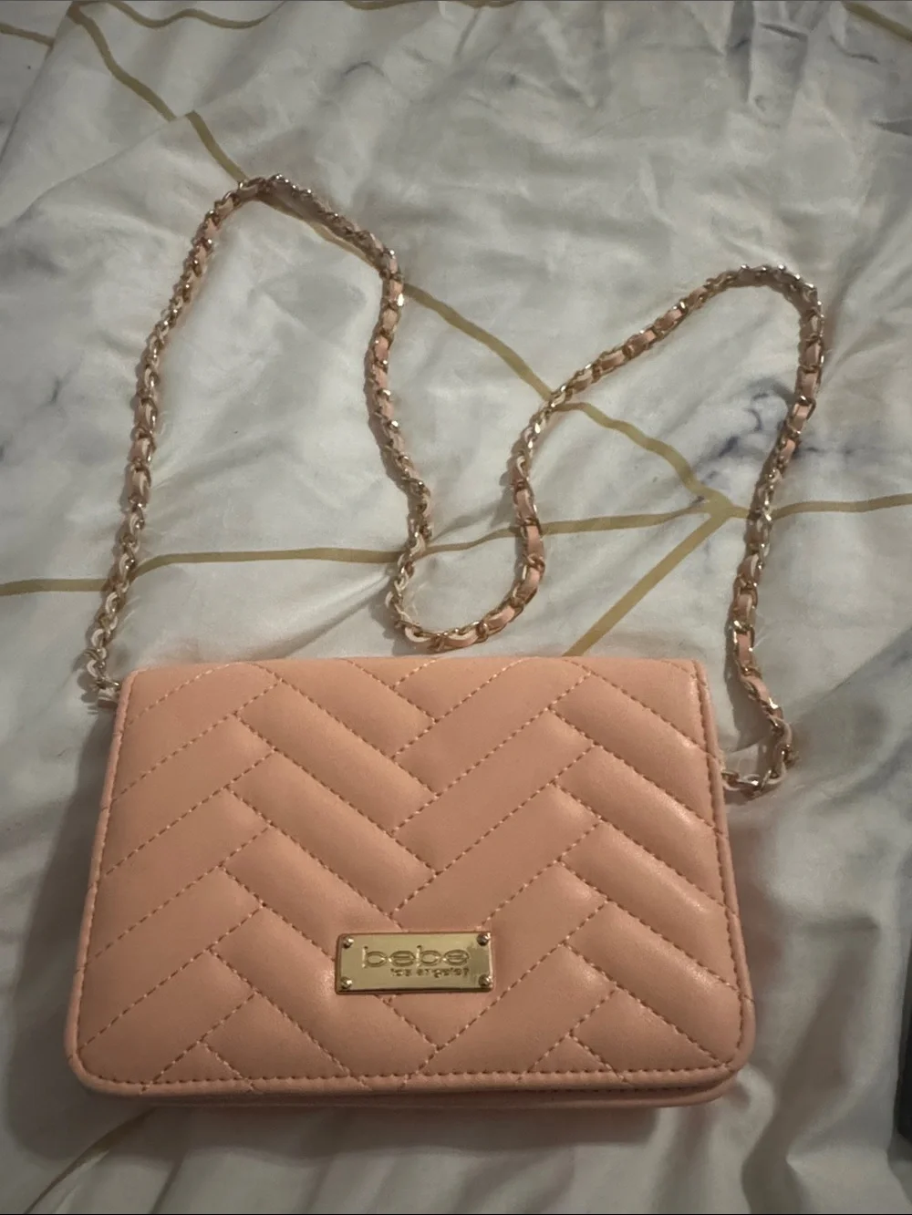 Bebe peach colored  Quilted Blush Crossbody with Gold Chain new no tags